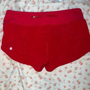 lululemon red 2.5 speed up shorts